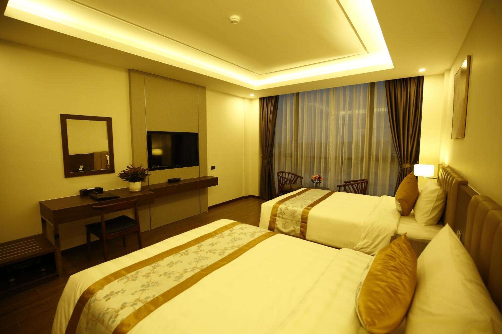 Songlam Waterfront Hotel Ha Tinh Bagian luar foto
